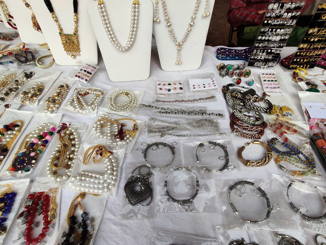 Costume Jewelry Shop